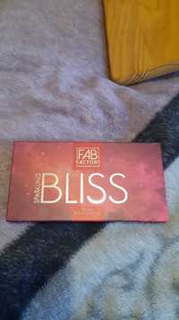 BLISS - Sparkling bliss - 18-color beauty palette