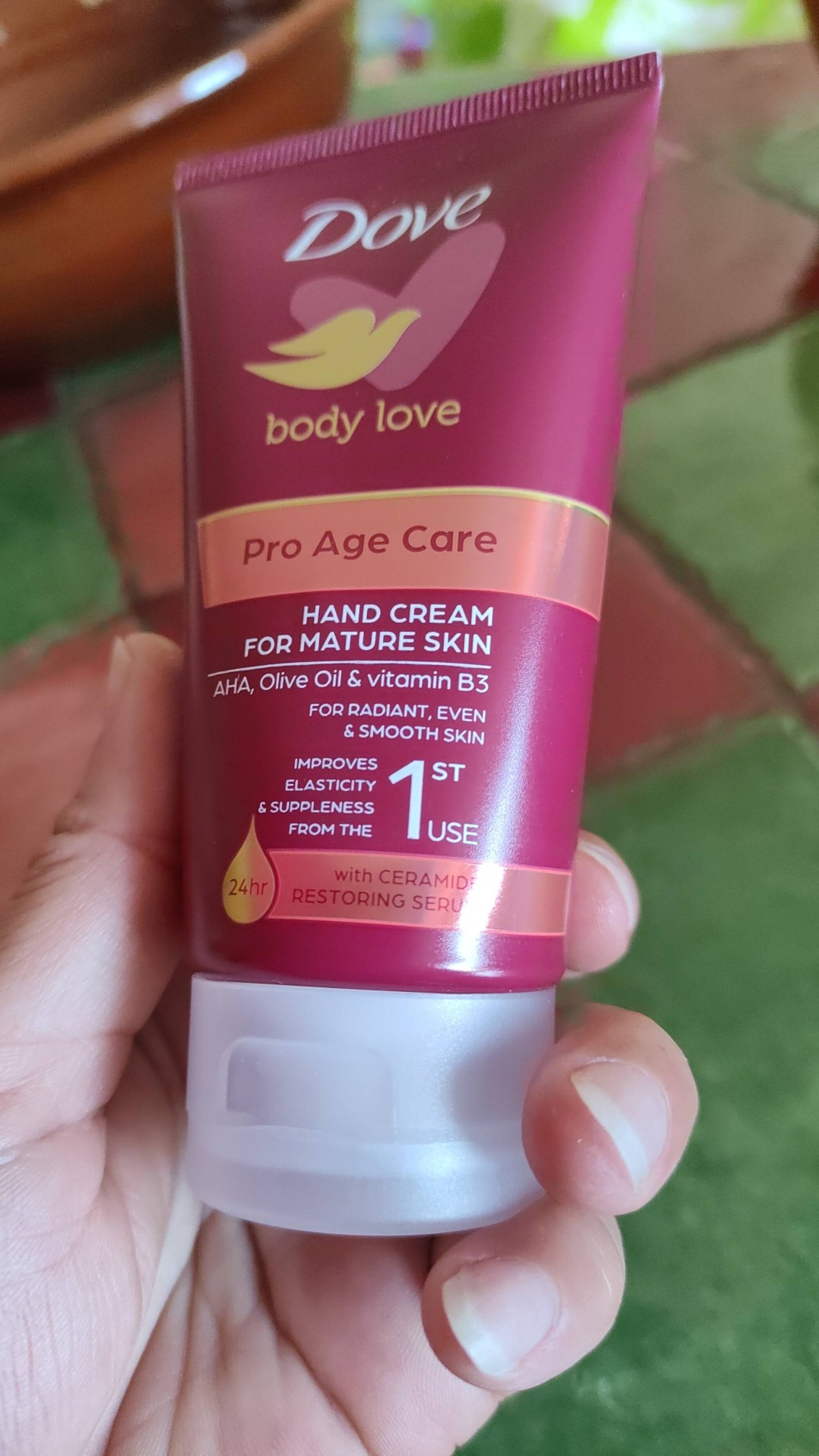 DOVE - Dove love - Hand cream pro age care
