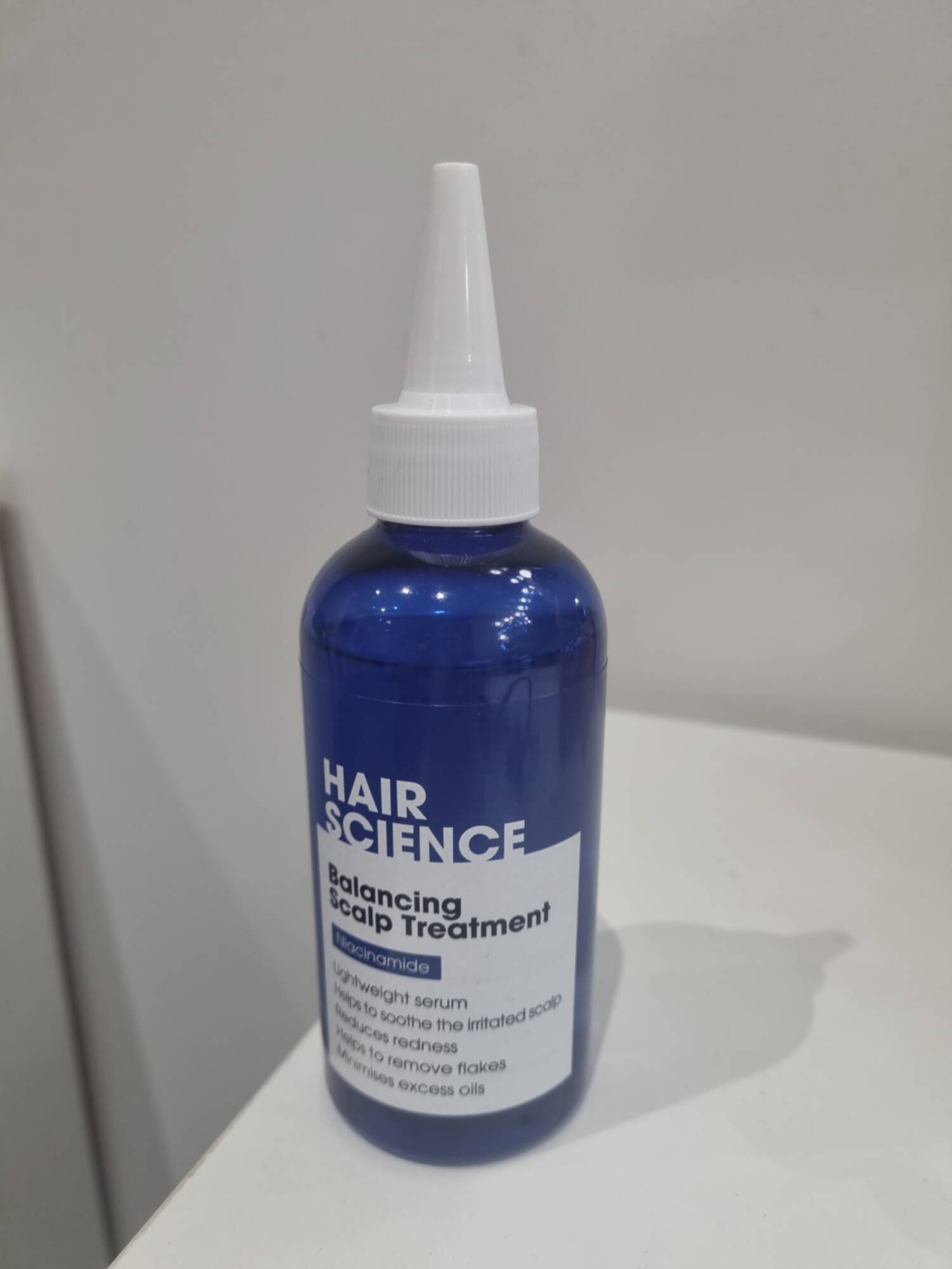 HAIR SCIENCE - Niacinamide - Balancing scalp treatment