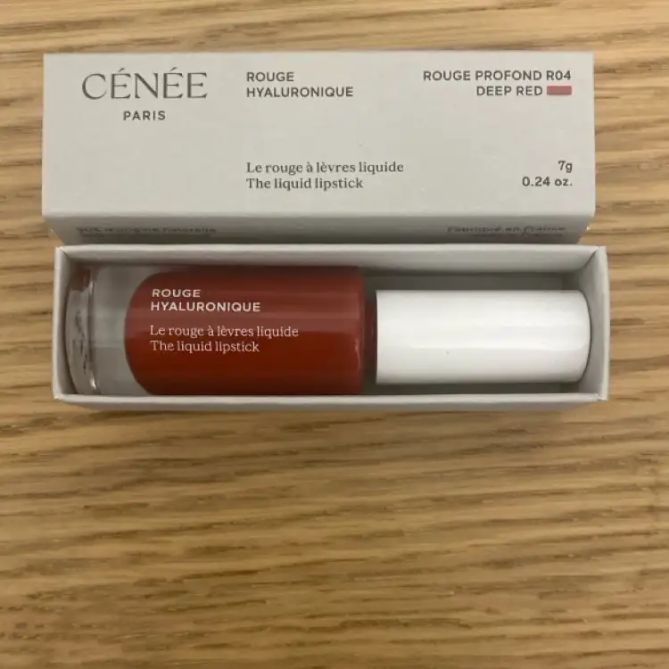 CÉNÉE - Rouge hyaluronique - Le rouge à lèvres liquide