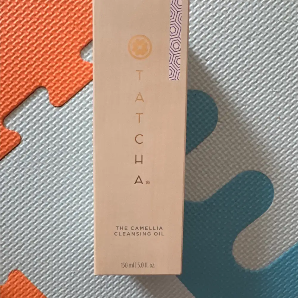 TATCHA - The camellia cleansing oil