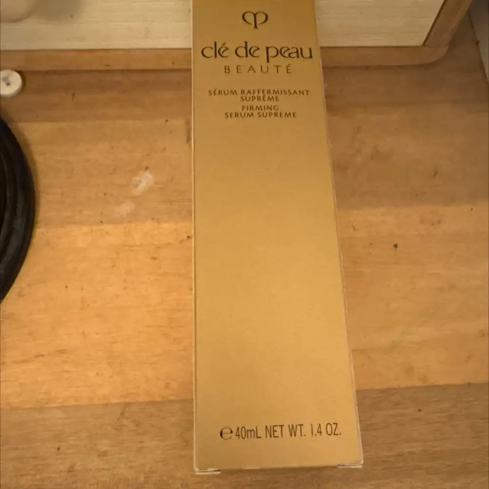 CLÉ DE PEAU - Serum raffremissant supreme