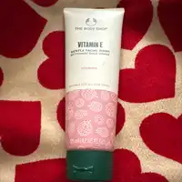 THE BODY SHOP - Nettoyant doux visage vitamin E