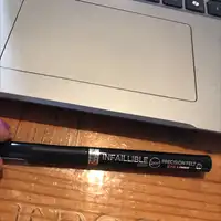 L'ORÉAL PARIS - Infaillible grip - Precision felt eye liner 24h
