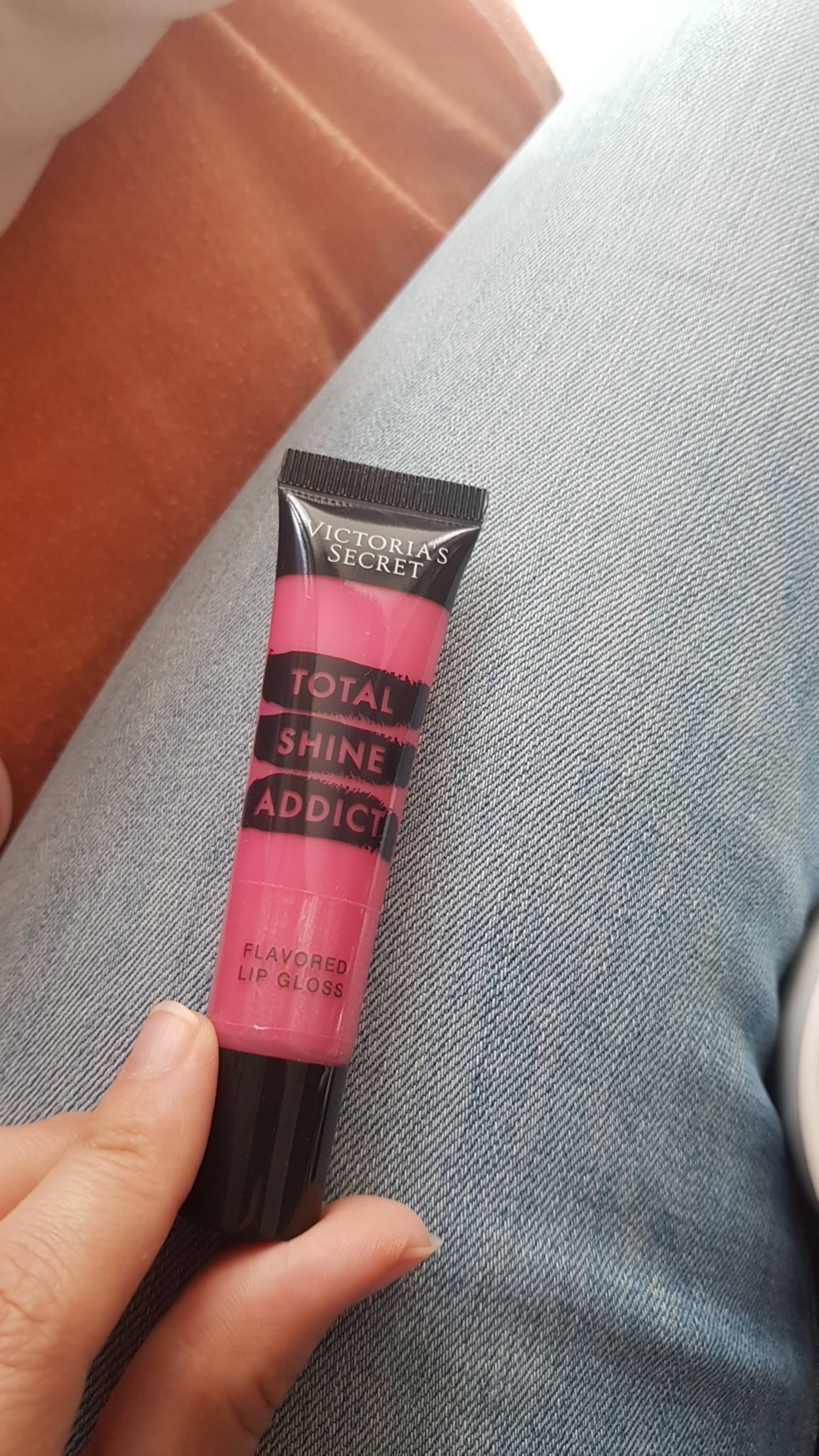 VICTORIA'S SECRET - Total shine addict - Flavored lip gloss