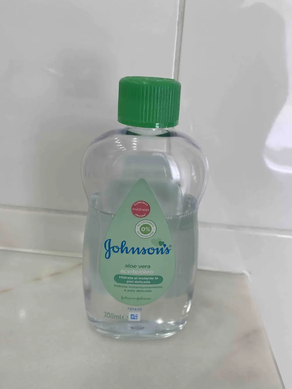 JOHNSON'S - Baby Aloe vera aceite/óleo hidrata al instante la piel delicada