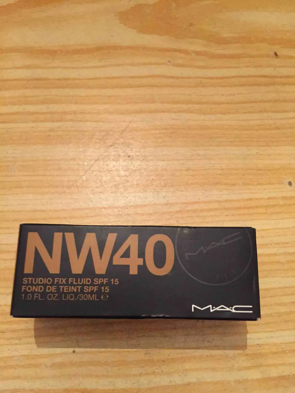 MAC - NW40 - Fond de teint SPF 15 