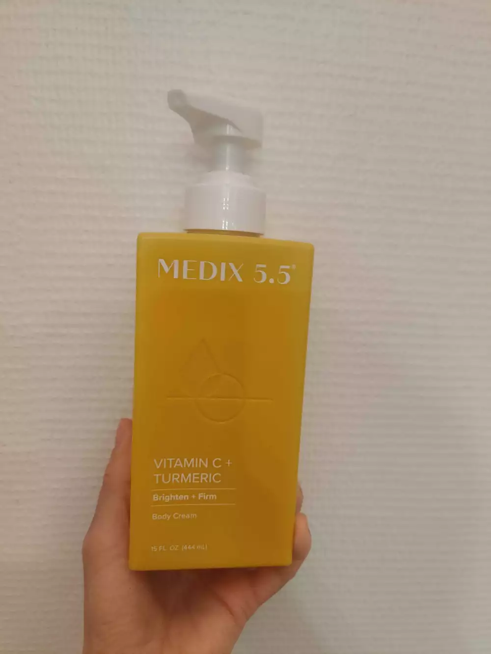 MEDIX 5.5 - Body cream vitamin C + tumeric