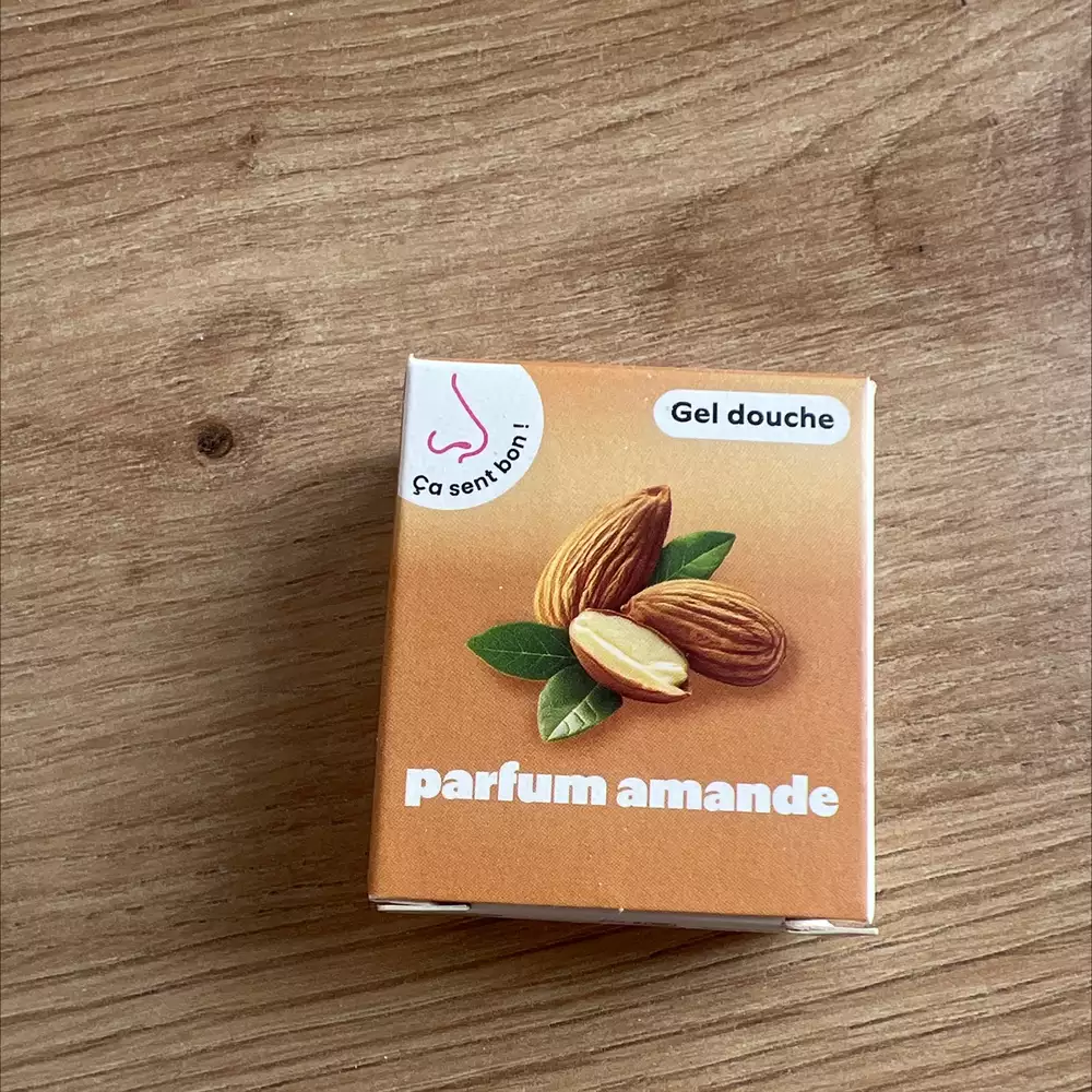 900.CARE - Gel douche parfum amande