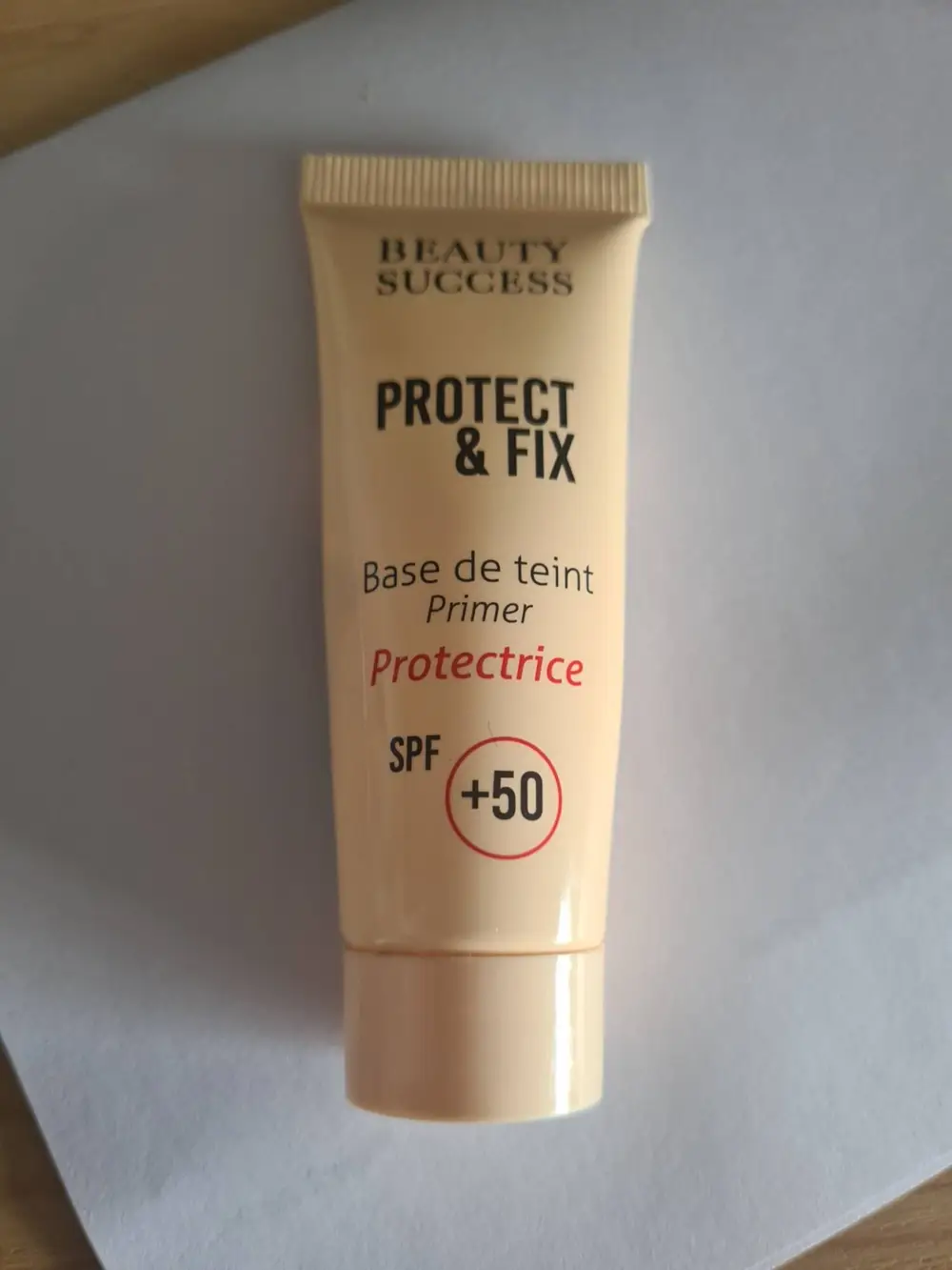 BEAUTY SUCCESS - Protect & fix_base de teint