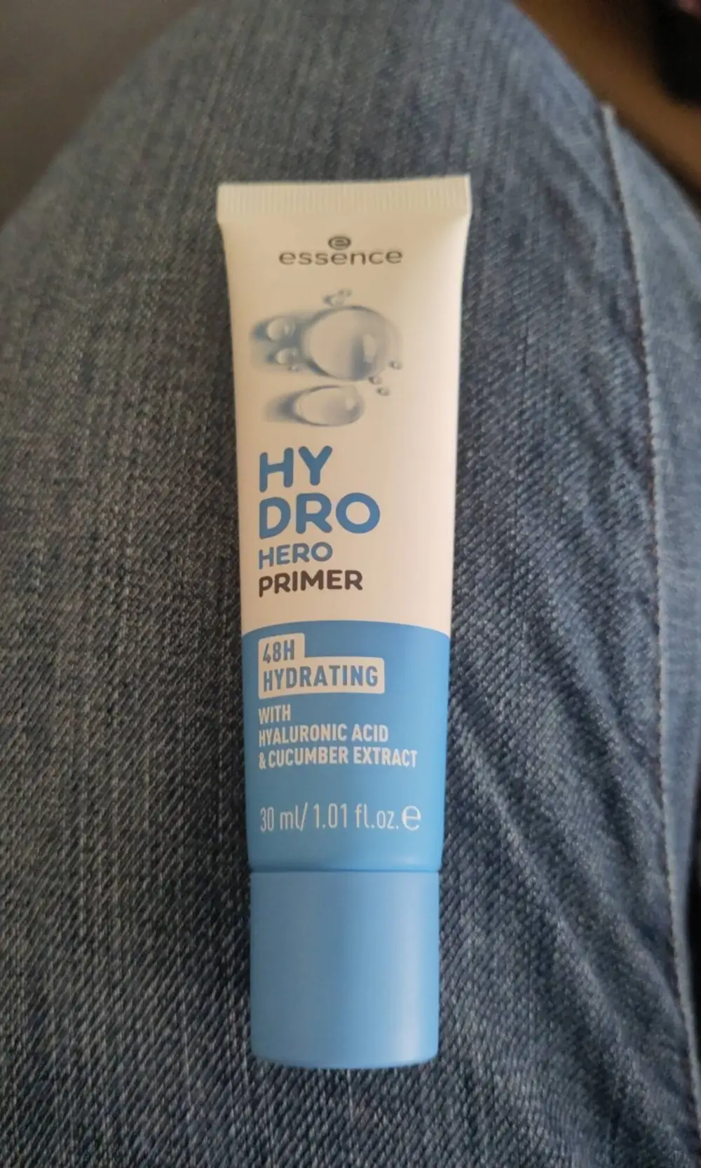 ESSENCE - Hydro hero primer 