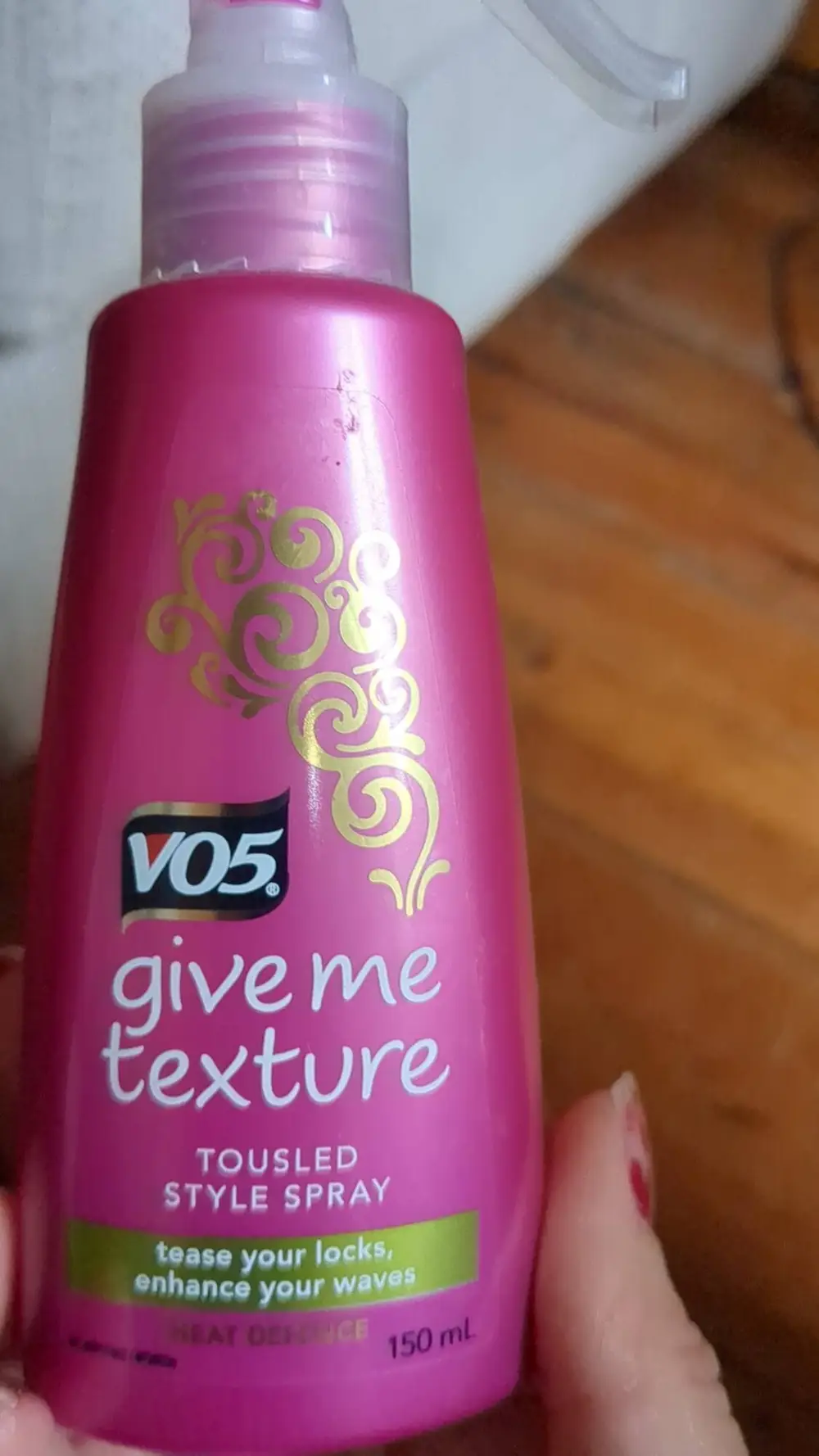 V05 - Give me texture - Tousled style spray 