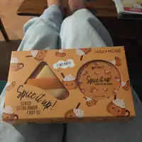 MAX & MORE - Spice it up - Scented setting powder & puff set