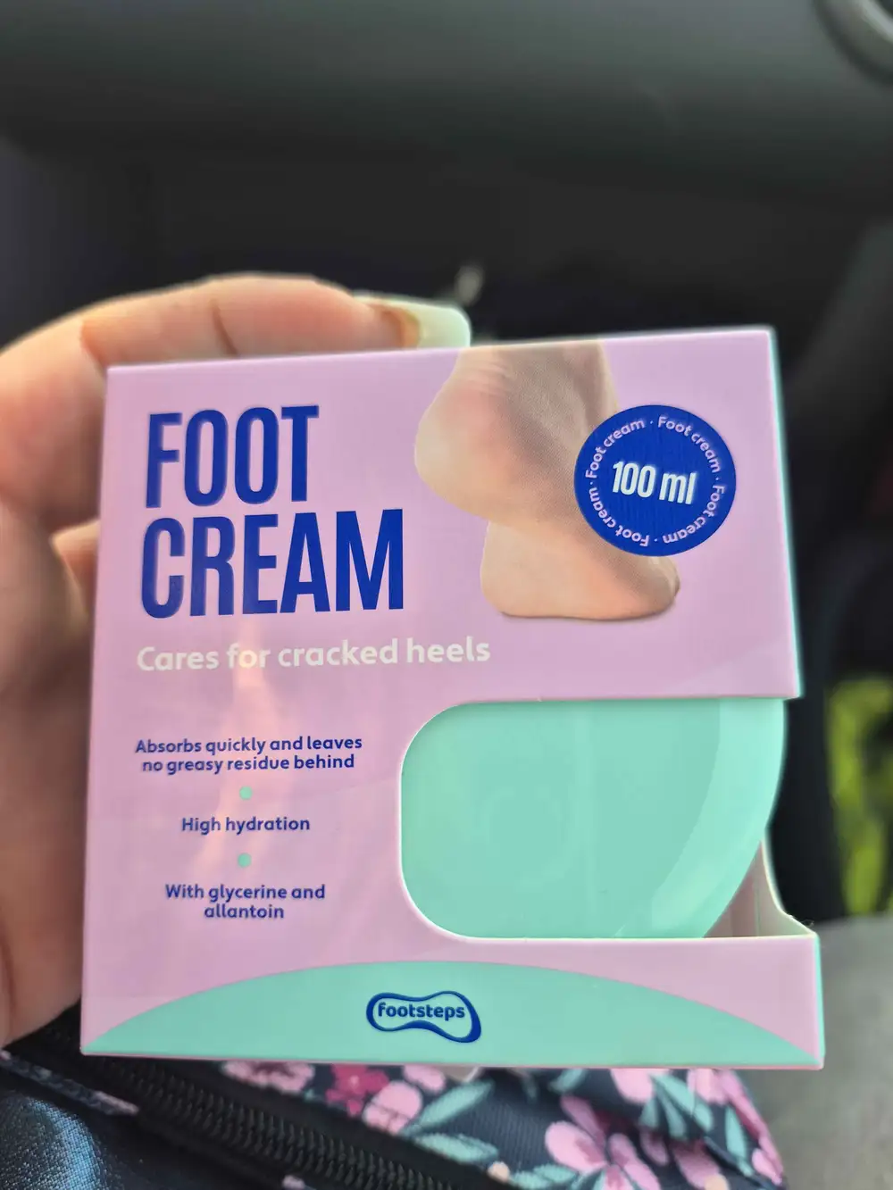 FOOTSTEPS - Foot cream cares for cracked heels