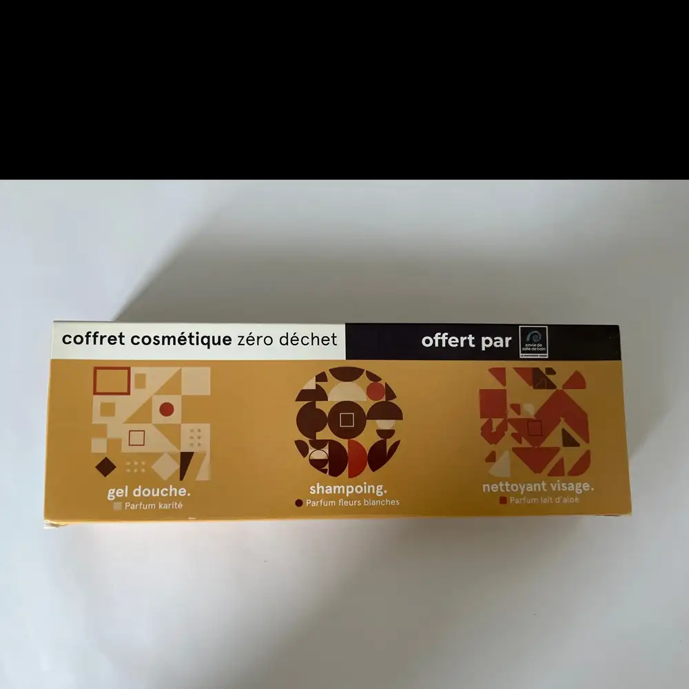 ENVIE DE SALLE DE BAIN -  Coffret gel douche, shampooing, nettoyang visage