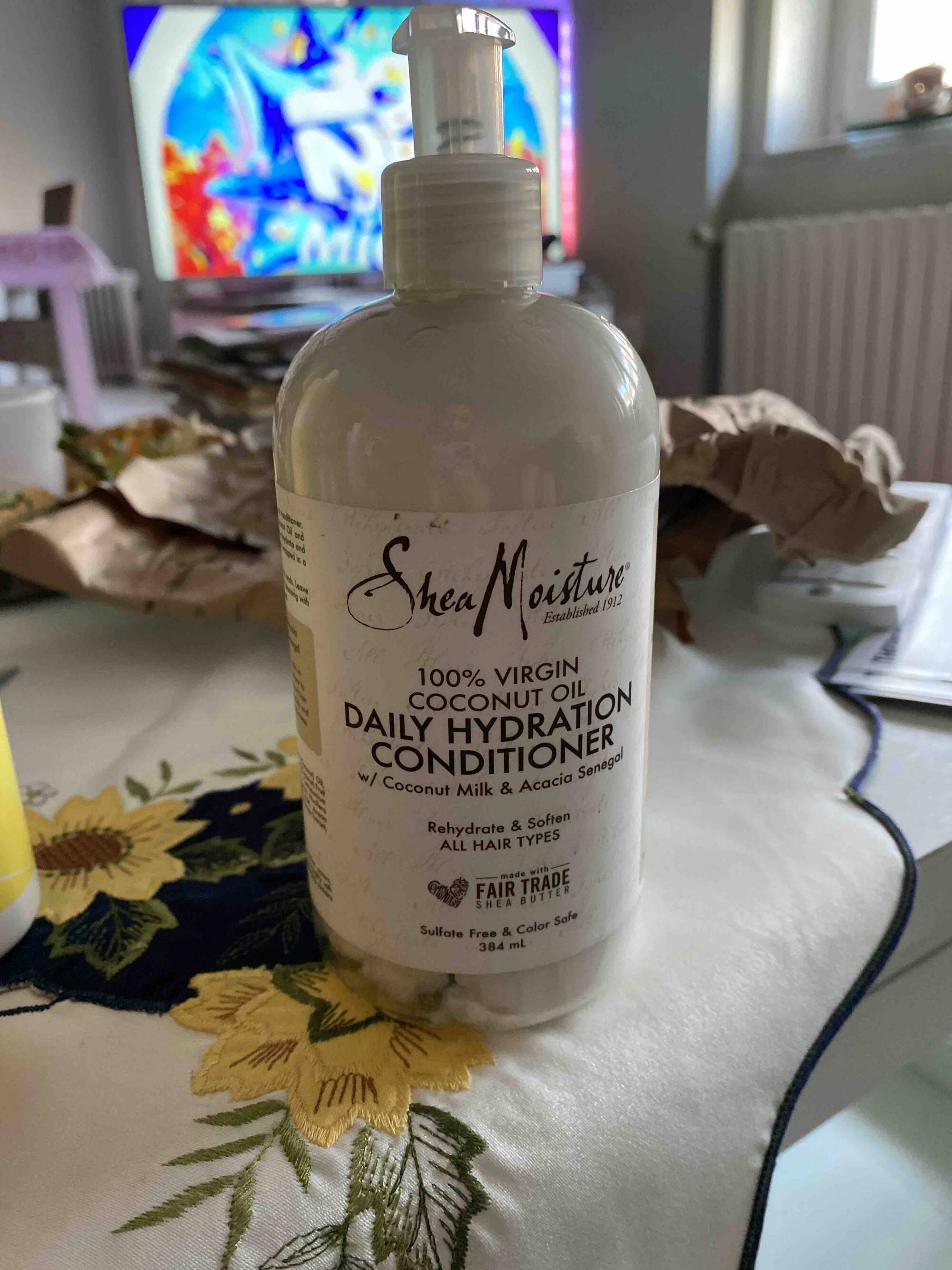 SHEA MOISTURE - Daily hydration conditioner 
