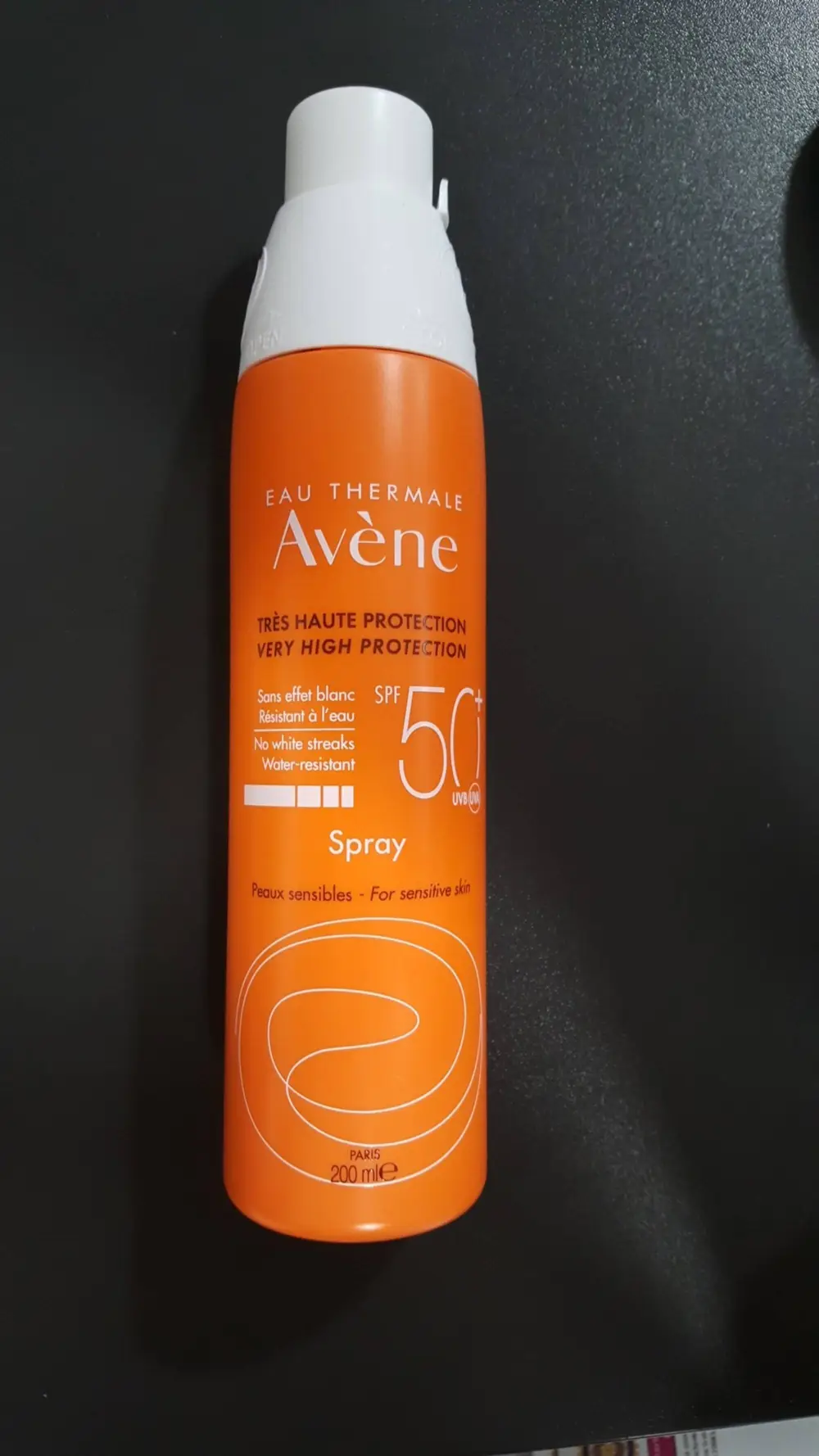 EAU THERMALE AVÈNE - Spray très haute protection SPF 50+