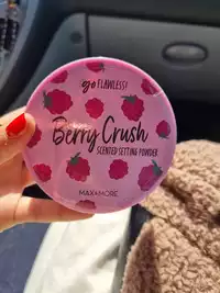 MAX & MORE - Berry crush - Scented setting powder