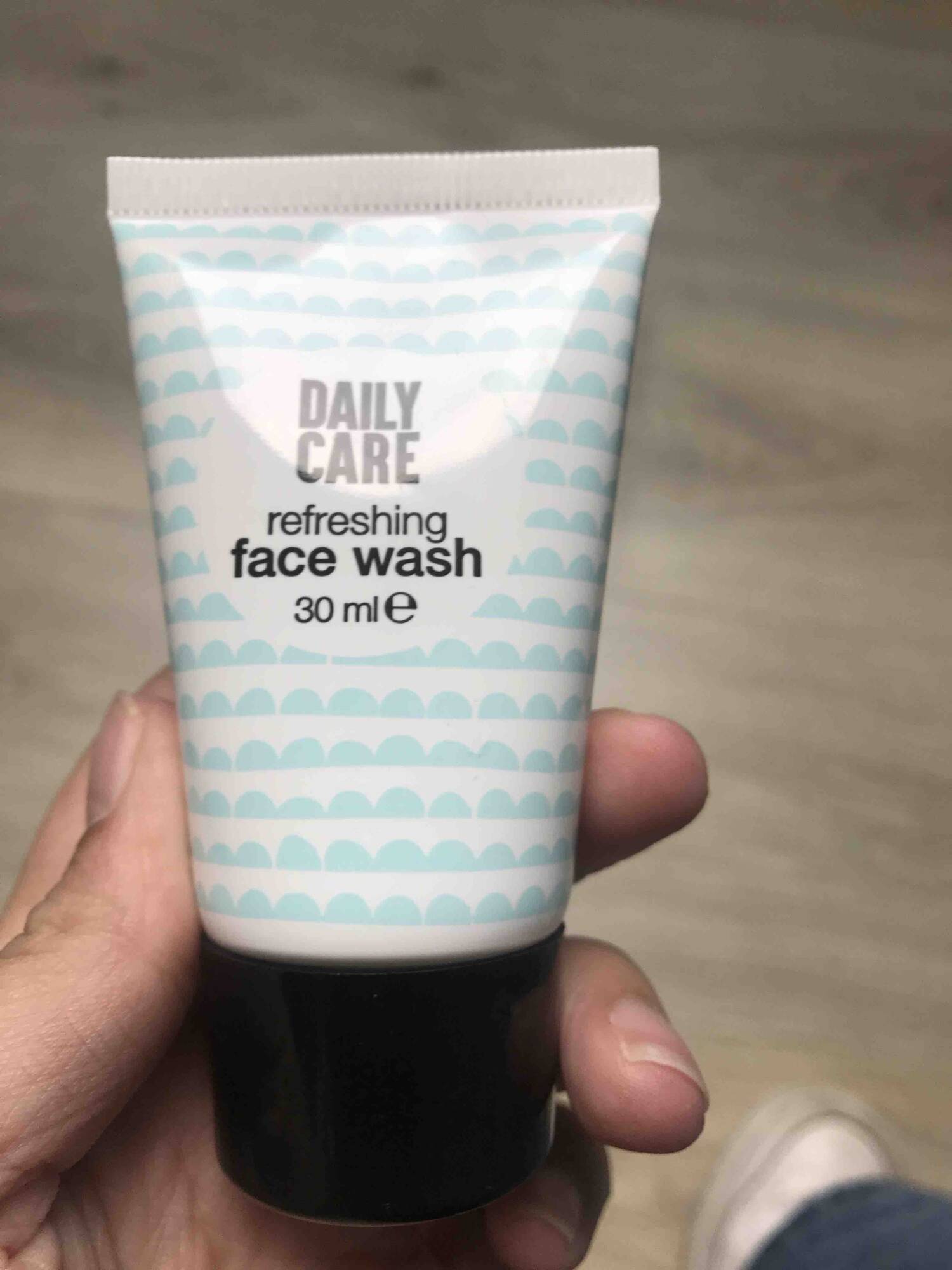 MAXBRANDS - Daily care - Refreshing face wash