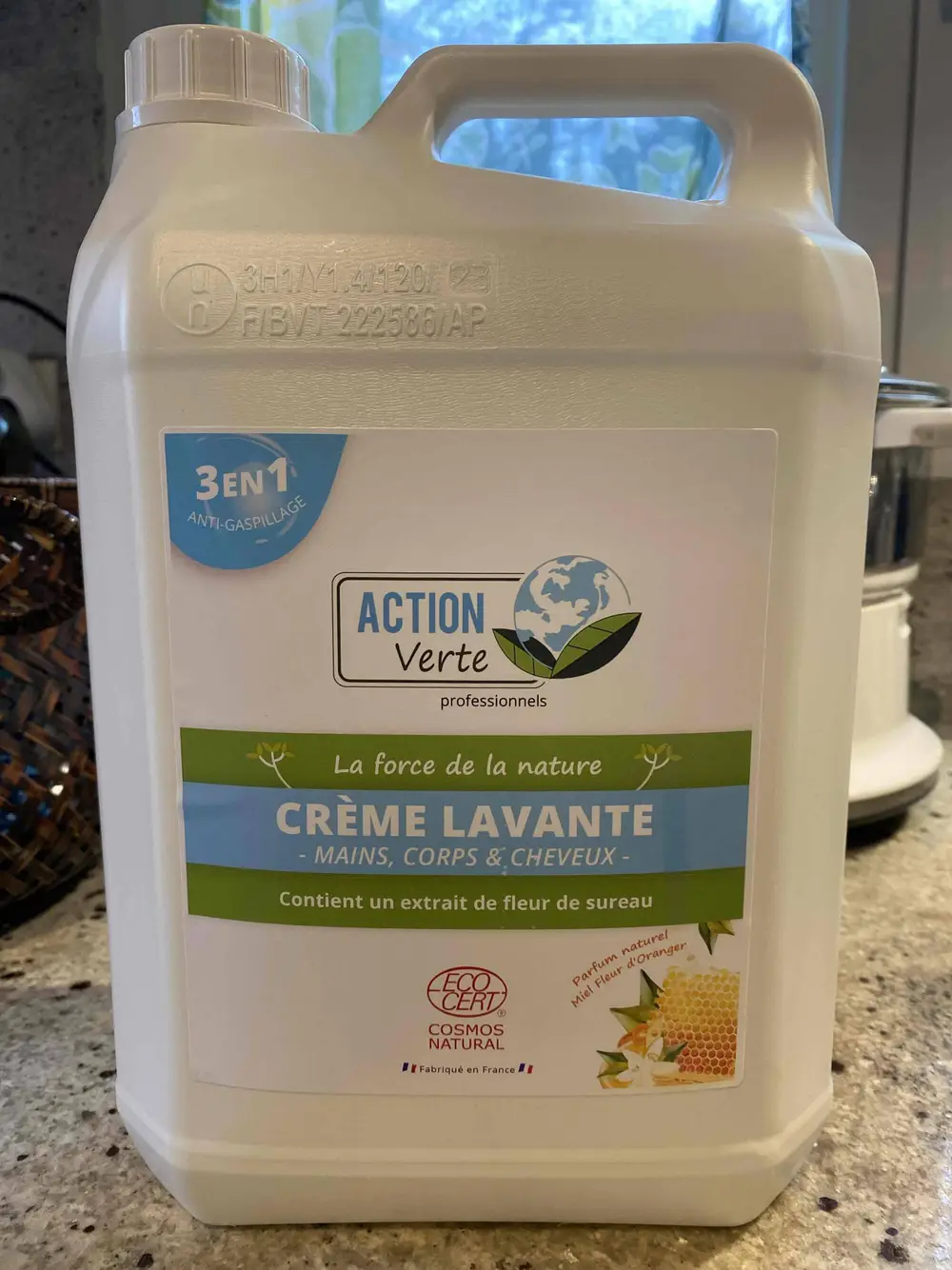 ACTION VERTE -  Crème lavante mains, corps et cheveux