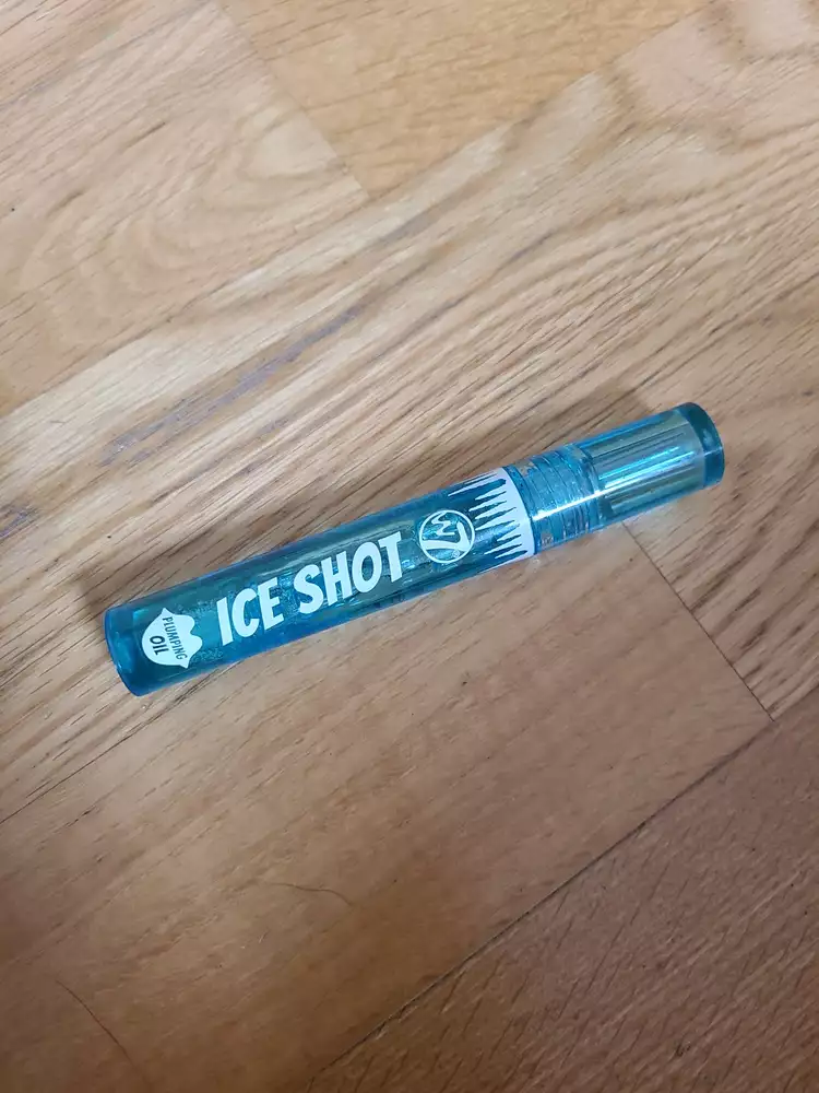 W7 - Ice shot - Plumping oil