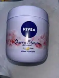 NIVEA - Cherry blossom & Jojoba oil body cream