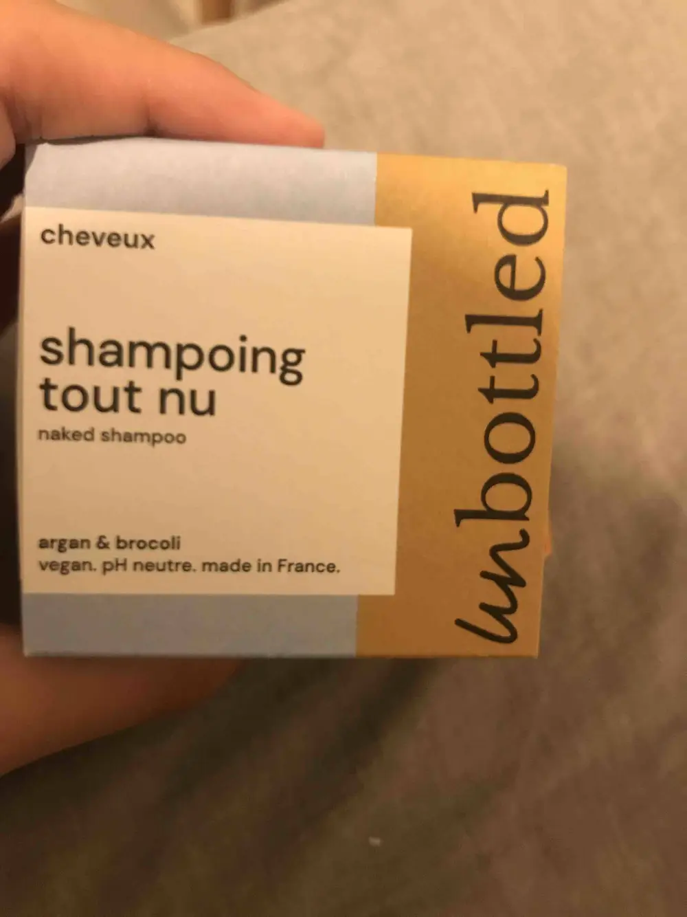 UN BOTTLED - Tout nu - Shampoing