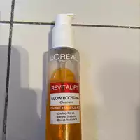 L'ORÉAL - revitalift - Glow boosting cleanser