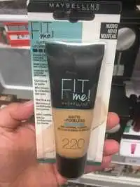 MAYBELLINE - Fit me ! - Fond de teint liquide matifiant N° 220