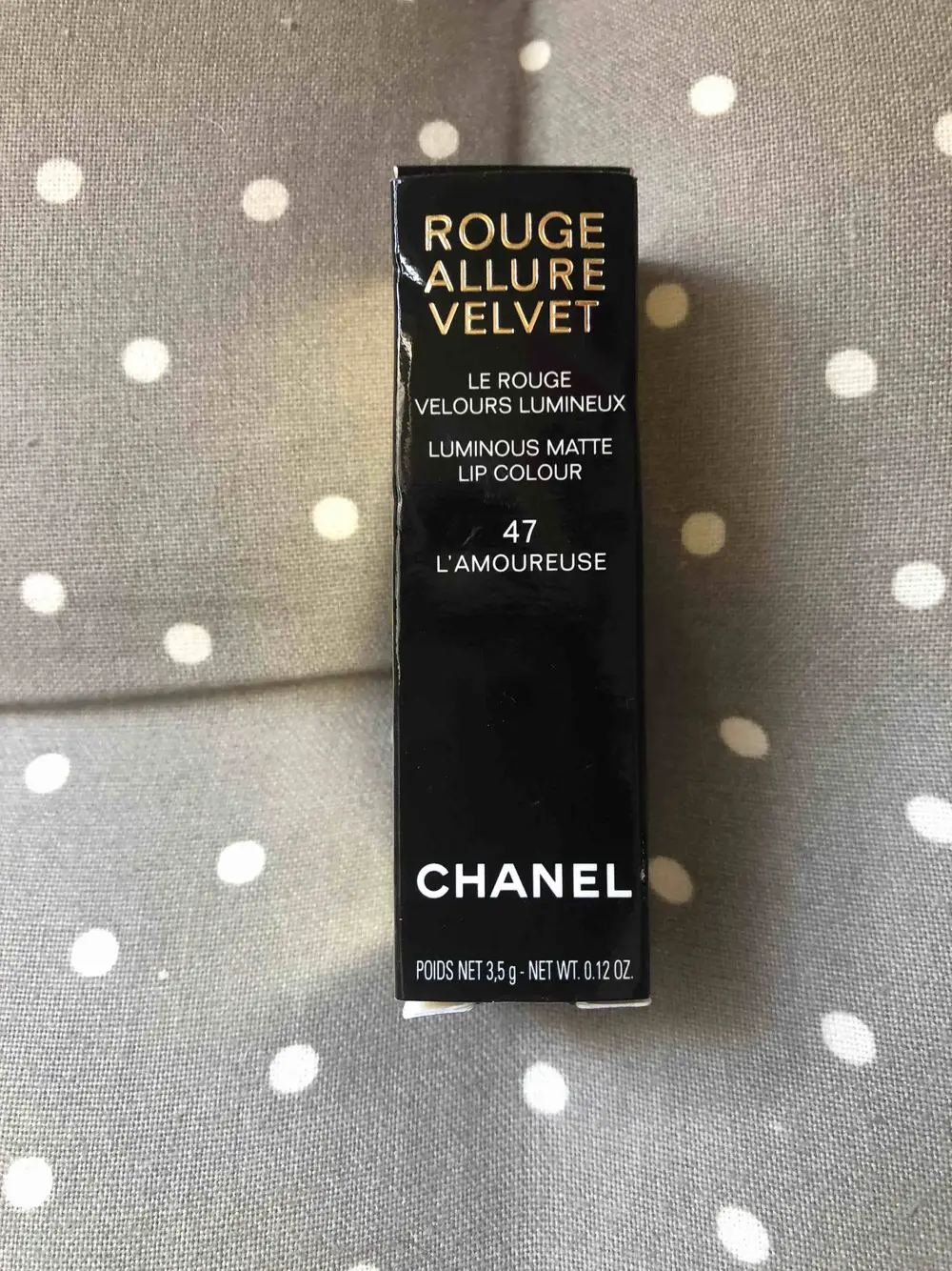 CHANEL - Rouge allure velvet 47 l'amoureuse 