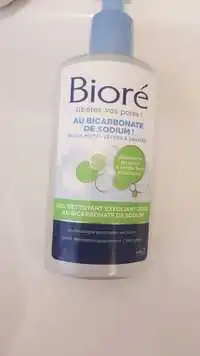 BIORÉ - Gel nettoyant exfoliant doux au bicarbonate de sodium