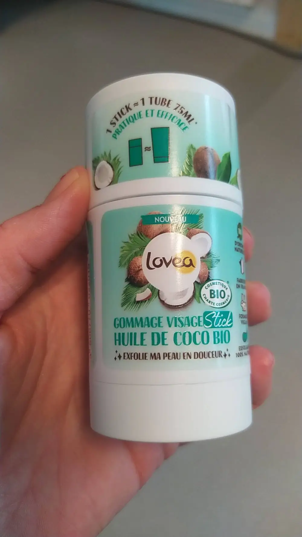 LOVEA - Huile de coco bio - Gommage visage 