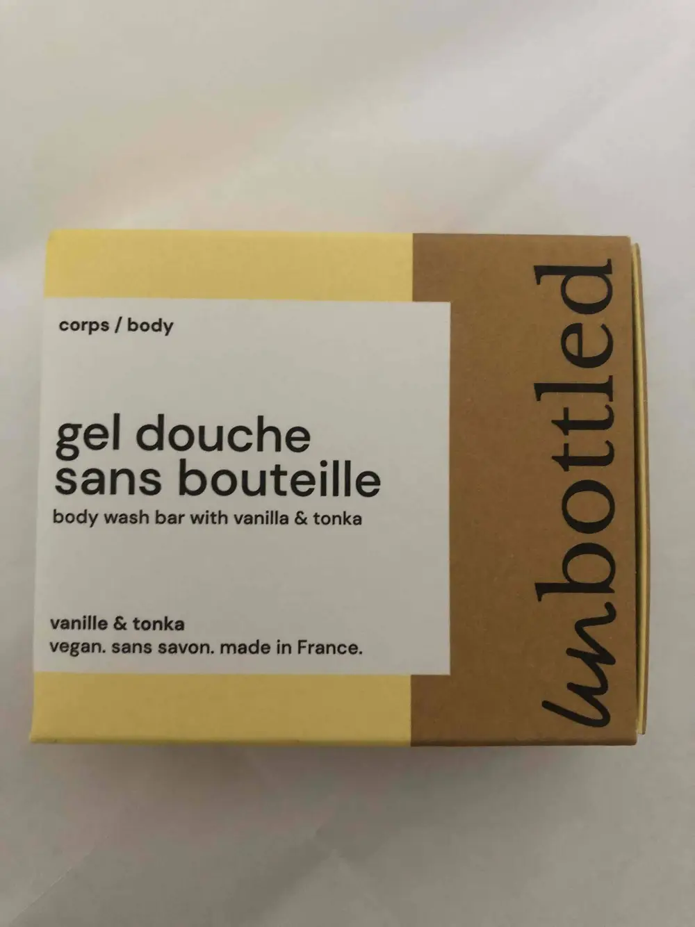 UN BOTTLED - Sans bouteille - Gel douche