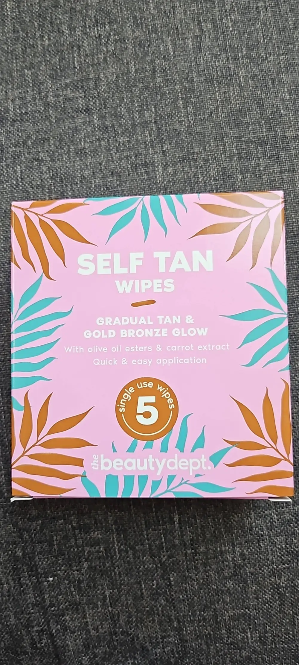 THE BEAUTY DEPT - Self tan wipes - gradual tan & gold bronze glow