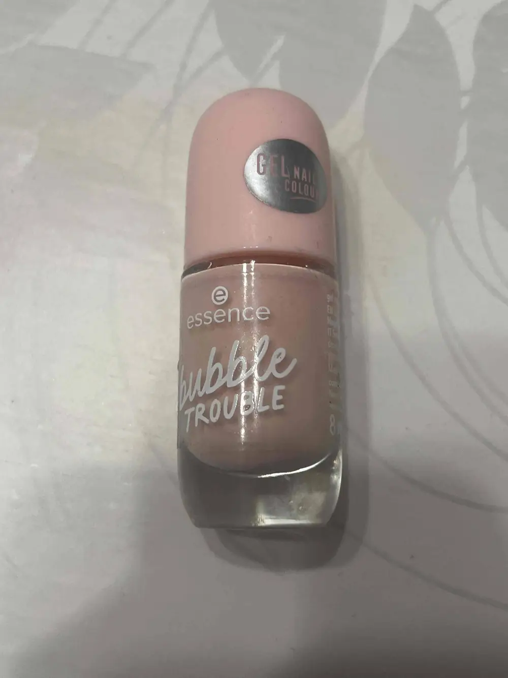 ESSENCE - Bubble trouble - Gel nail colour