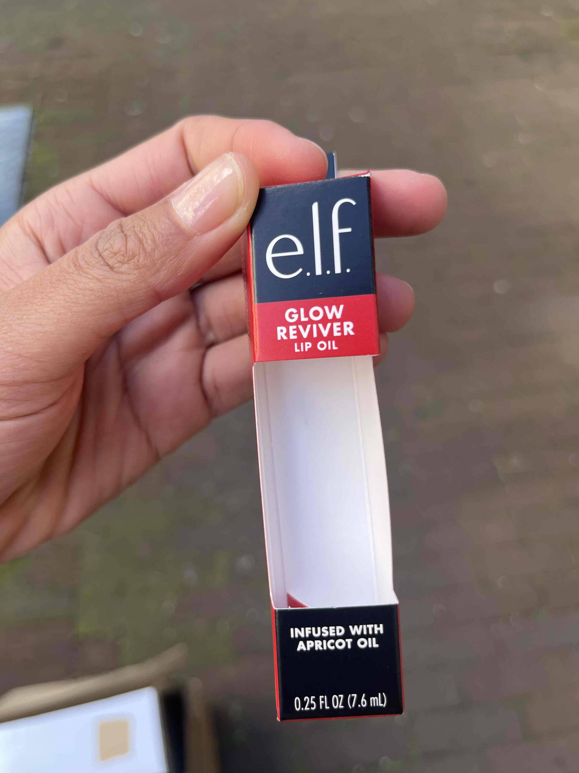 E.L.F. - Glow reviver - Lip oil infused with apricot oil