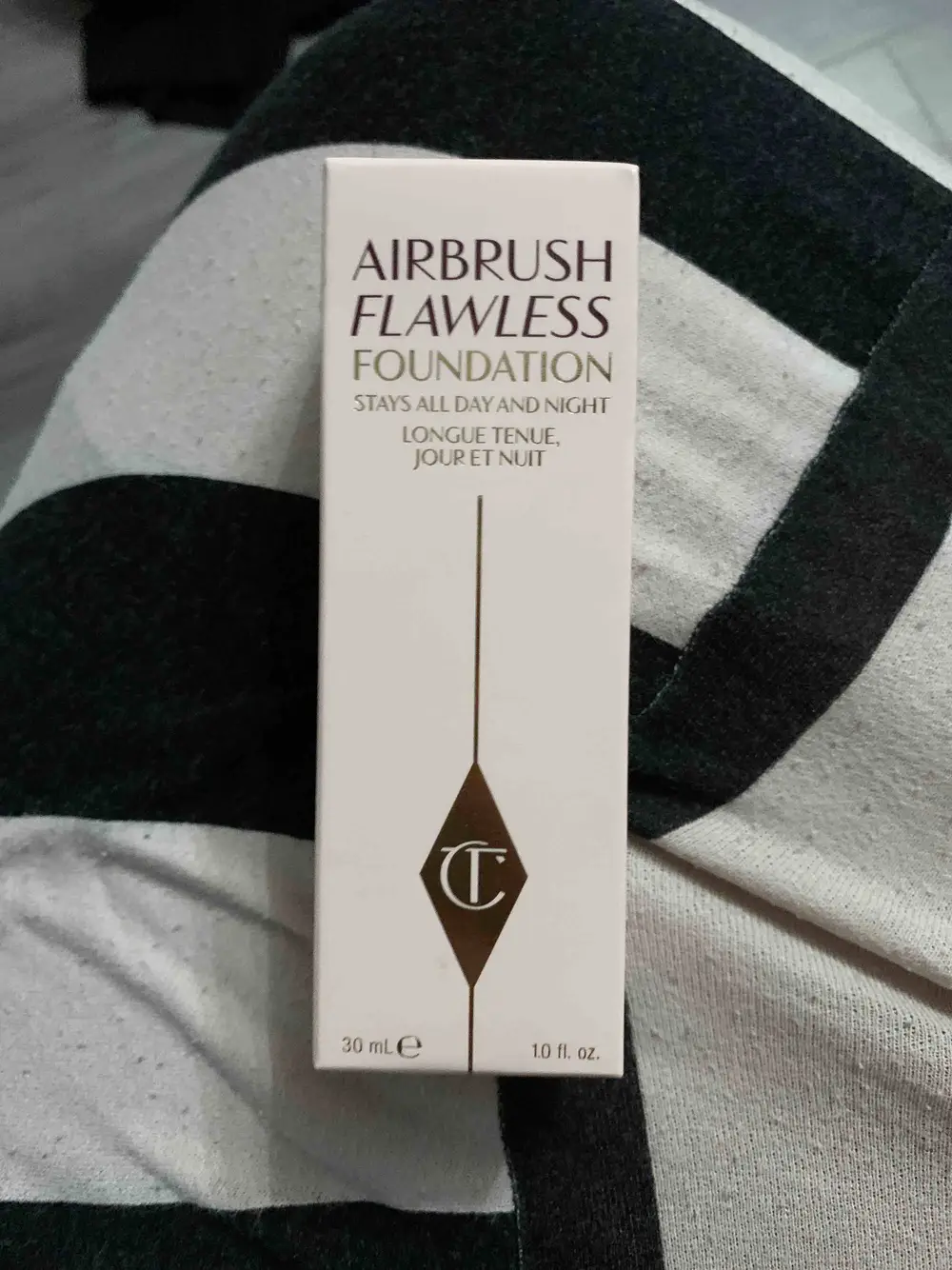 CHARLOTTE TILBURY - Airbrush flawless - Foundation