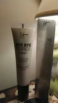 IT COSMETICS - Bye bye pores primer - Sérum base anti-pores 