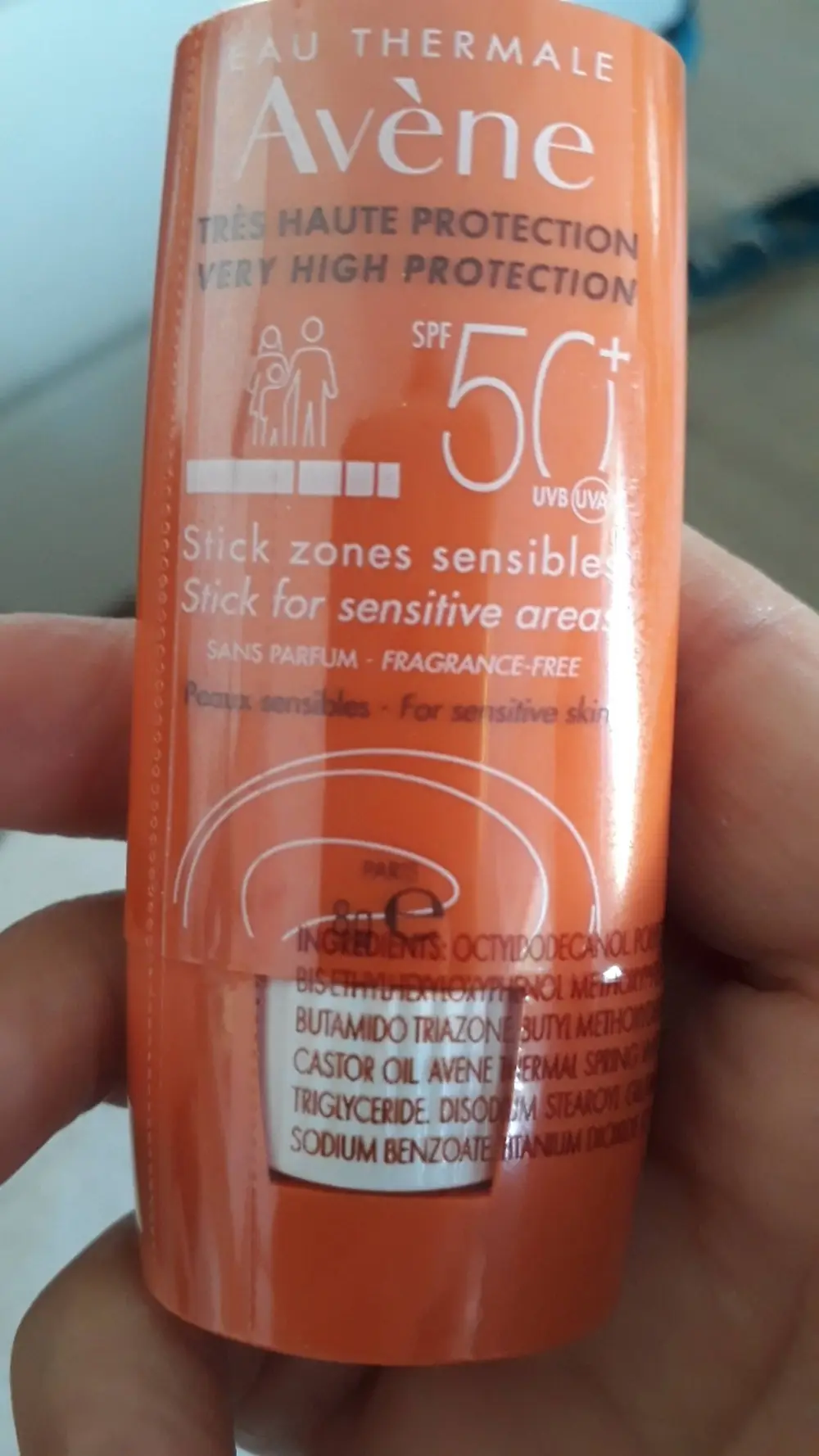 EAU THERMALE AVÈNE - Stick zones sensibles SPF 50+ Très haute protection