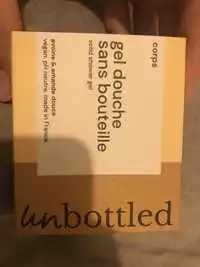 UN BOTTLED - Sans bouteille - Gel douche