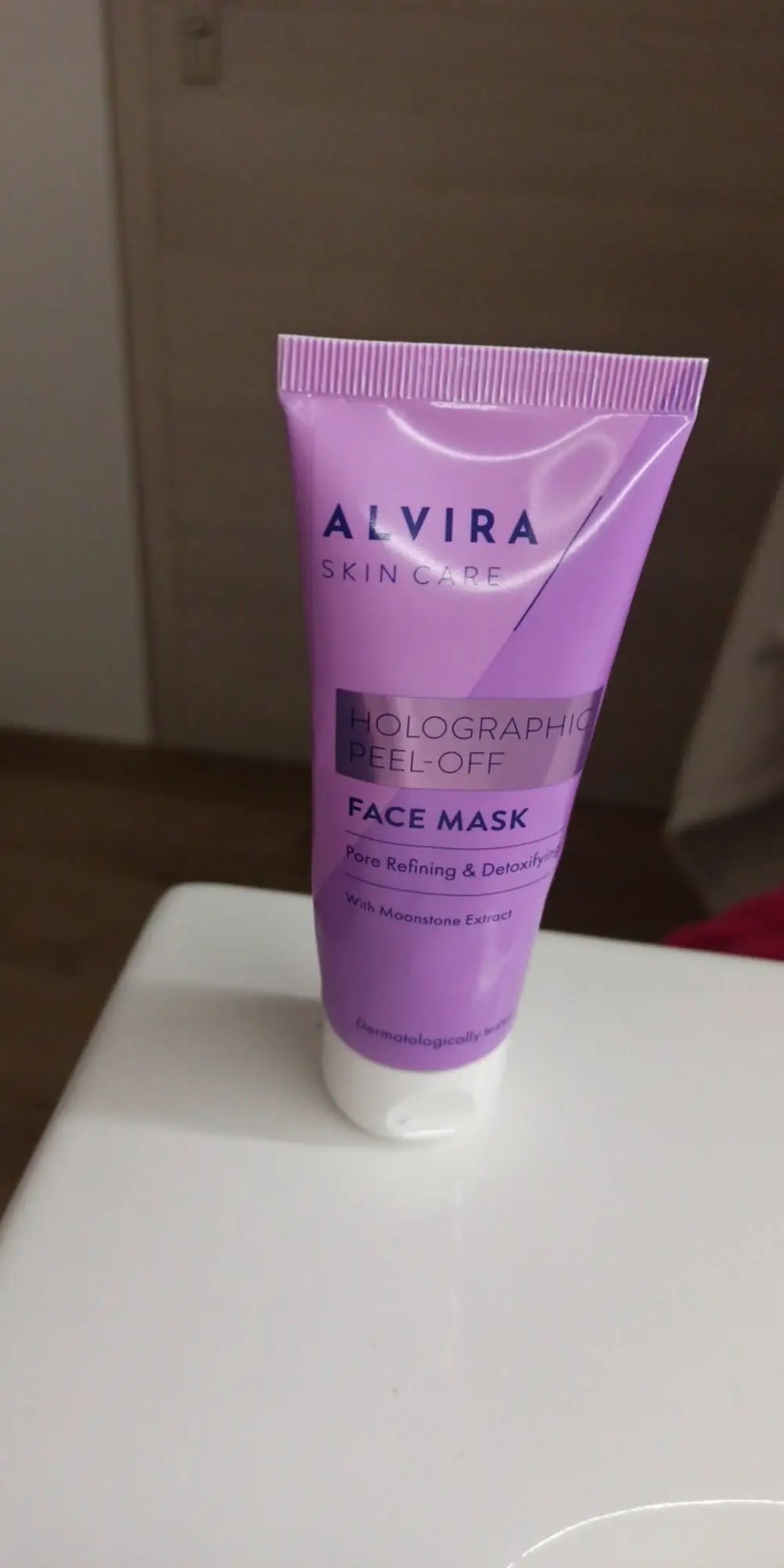 ALVIRA - Holographic peel-off - Face mask