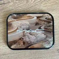 MAC - Connect in color x12 eyeshadow palette 