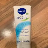 NIVEA - Refreshingly soft moisturizing cream