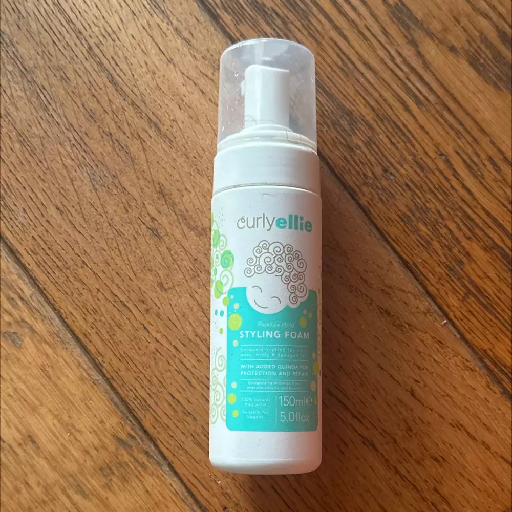 CURLY ELLIE - Styling foam