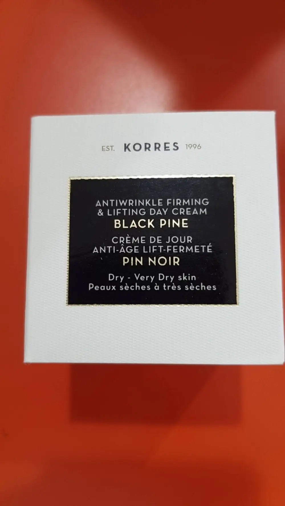 KORRES - Pin noir - Crème de jour anti-âge lift-fermeté