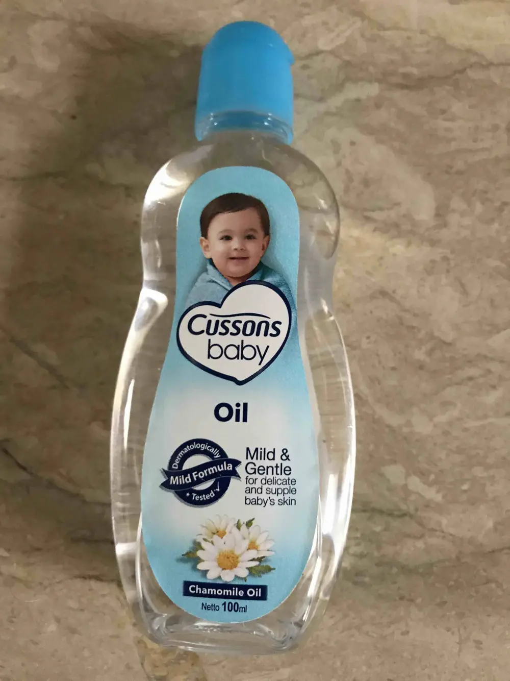 CUSSONS BABY - Oil mild & gentle - Chamomile oil