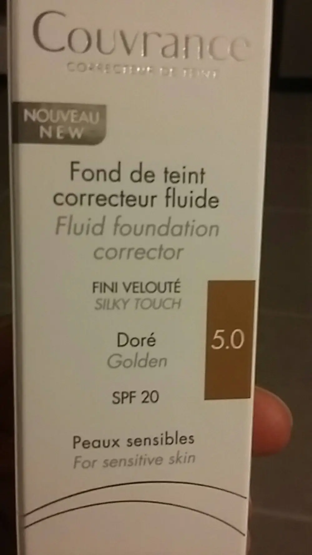 AVÈNE - Couvrance - Fond de teint correcteur fluide SPF 20 5.0