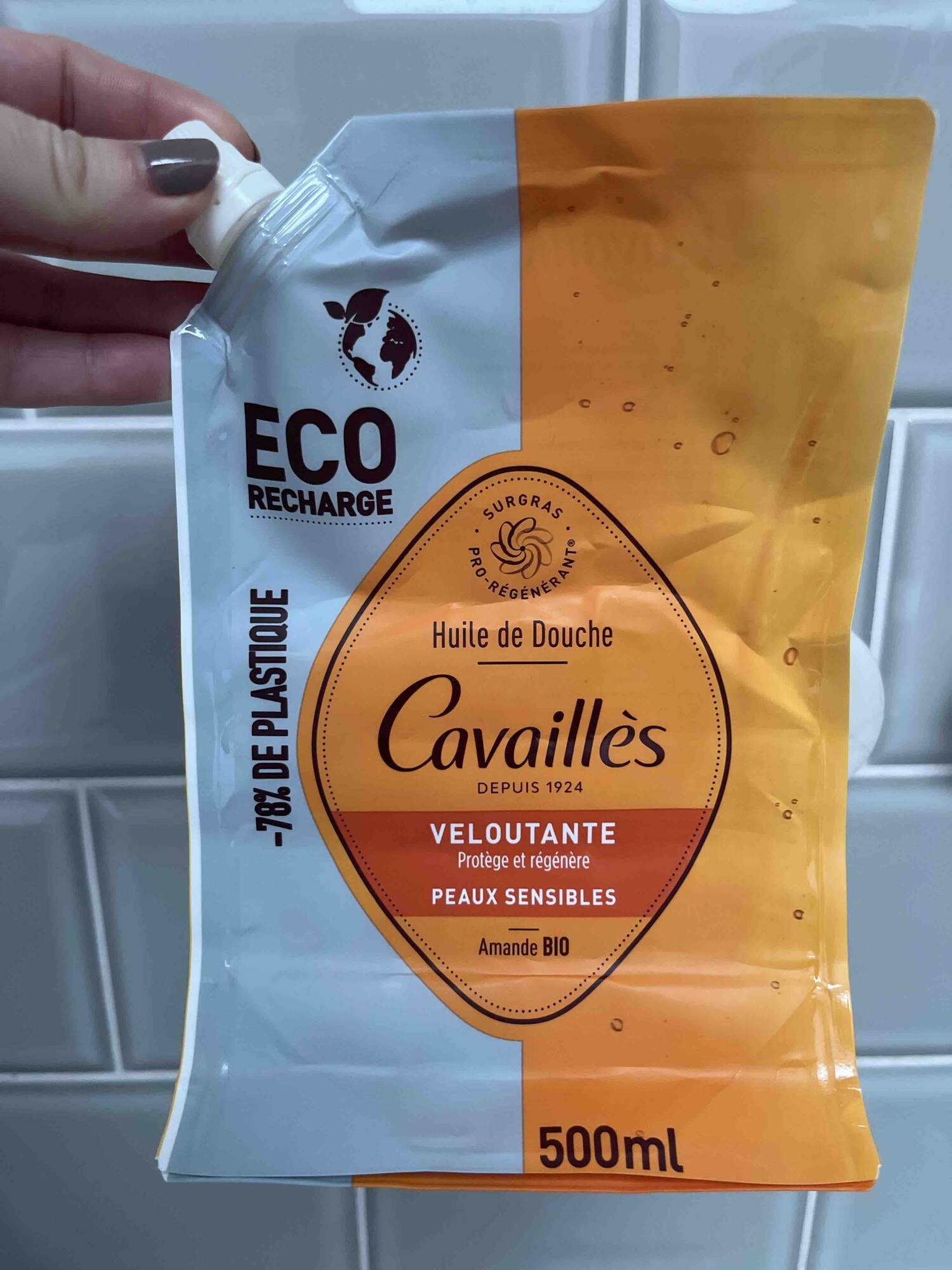 CAVAILLES - Peaux sensibles - Huile de douche veloutante amande bio