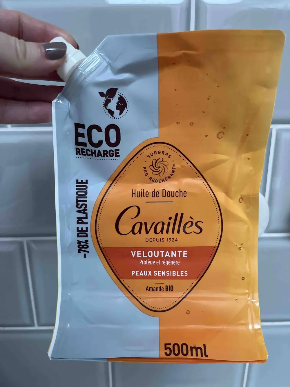 CAVAILLES - Peaux sensibles - Huile de douche veloutante amande bio