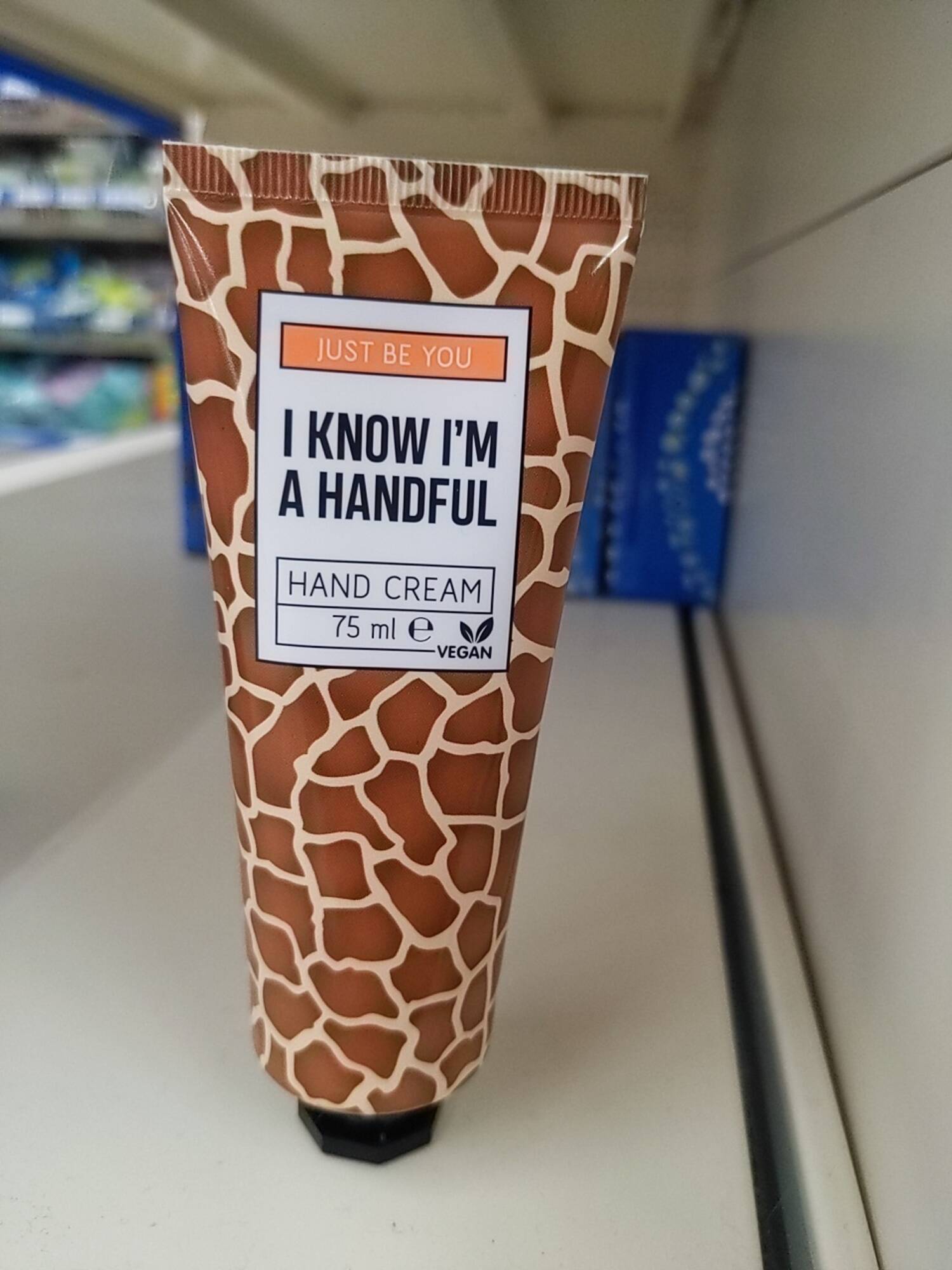 MAXBRANDS - I know i'm a handful - Hand cream